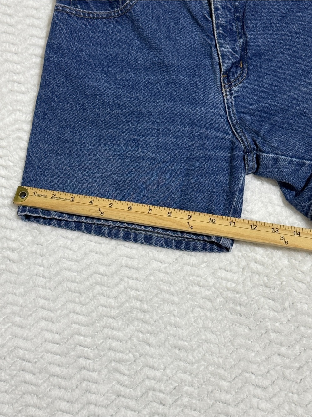 Sasson Women’s Vintage Denim Shorts Bermuda Cut Off Jorts Medium Wash - Picture 6 of 12